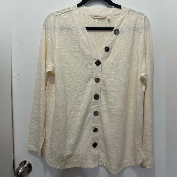Soft Surroundings Buttoned Down Top Sz M Cream - Picture 1 of 6
